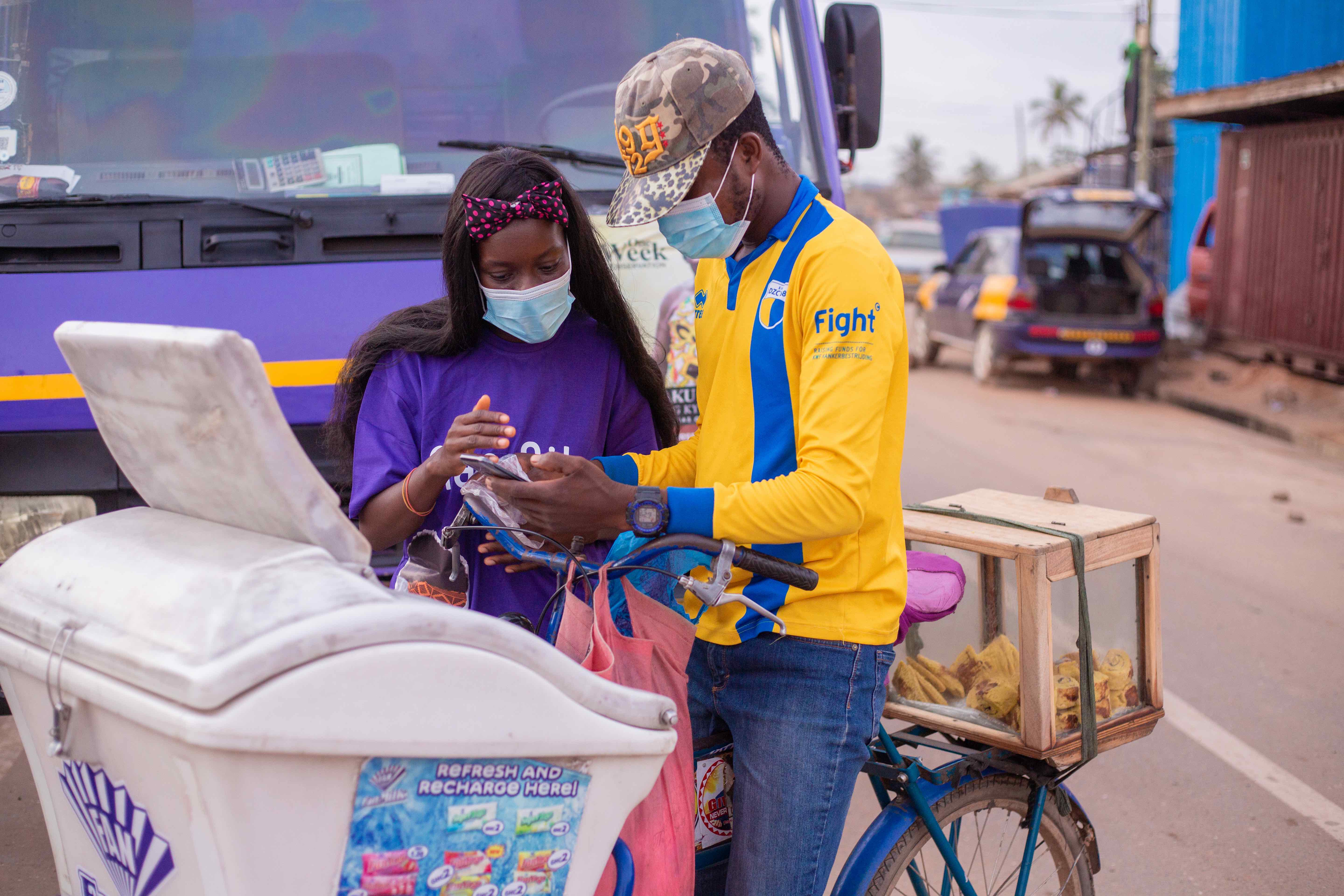 Vendor using Naa Sika for savings